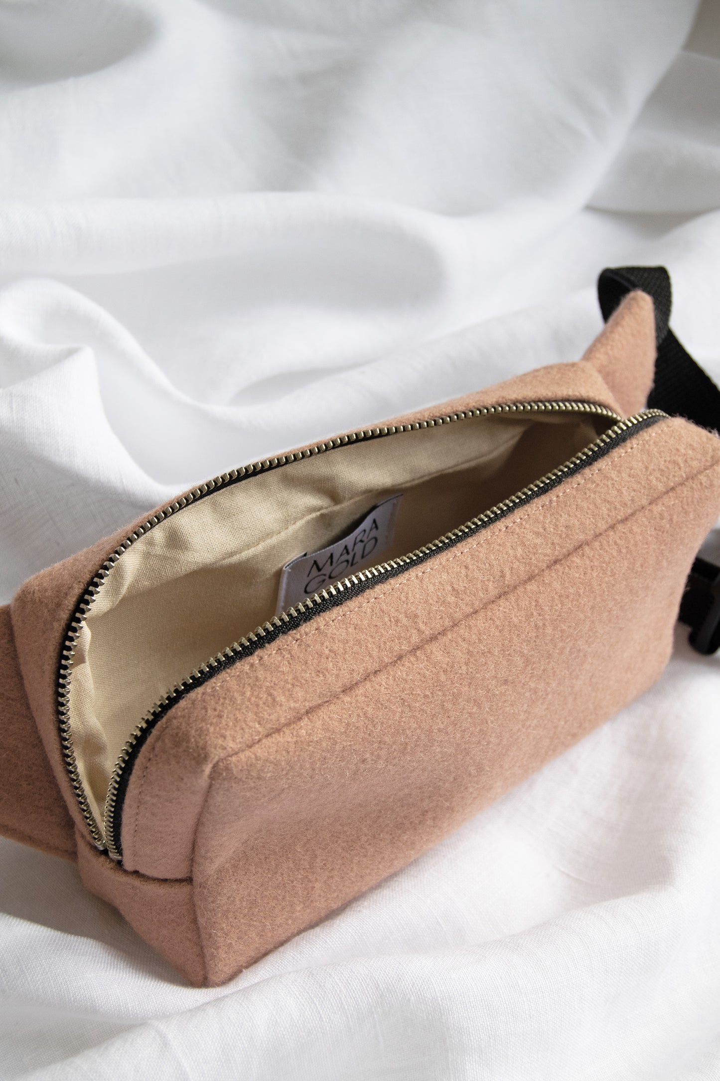 Belt Bag in Blush