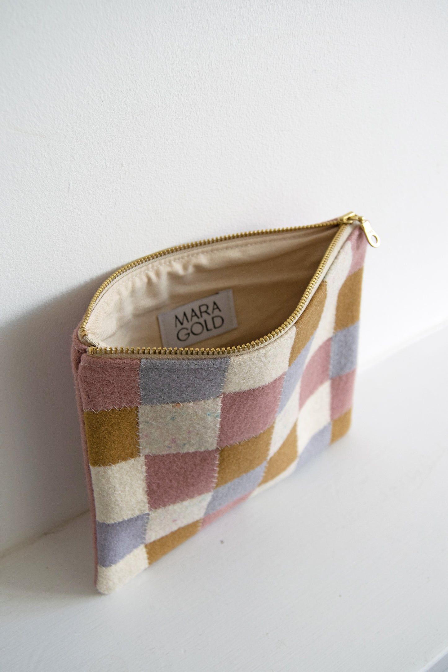 Checkered Wool Zip Pouch - Pastel