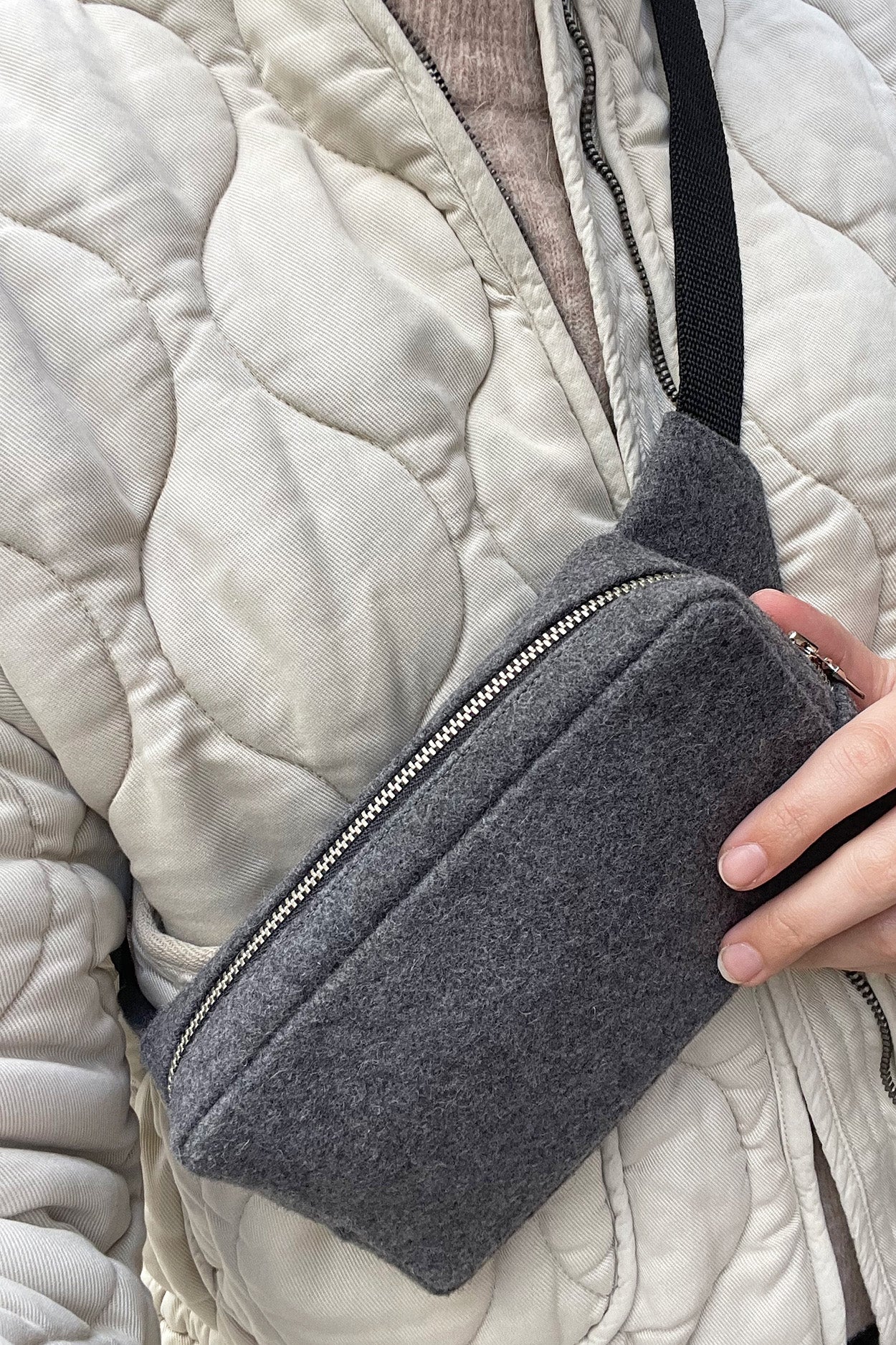 Belt Bag in Graphite