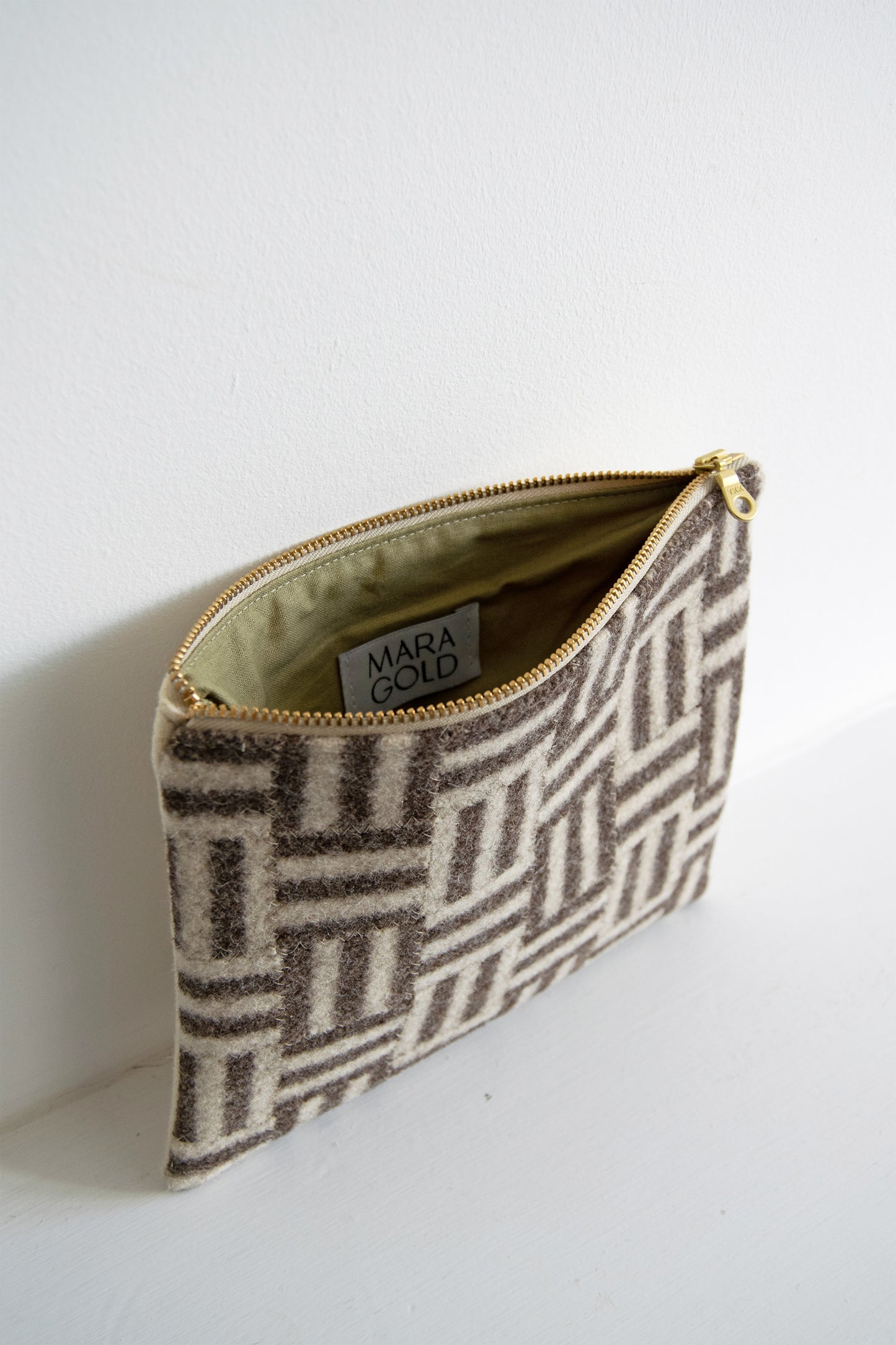 Checkered Wool Zip Pouch - Brown